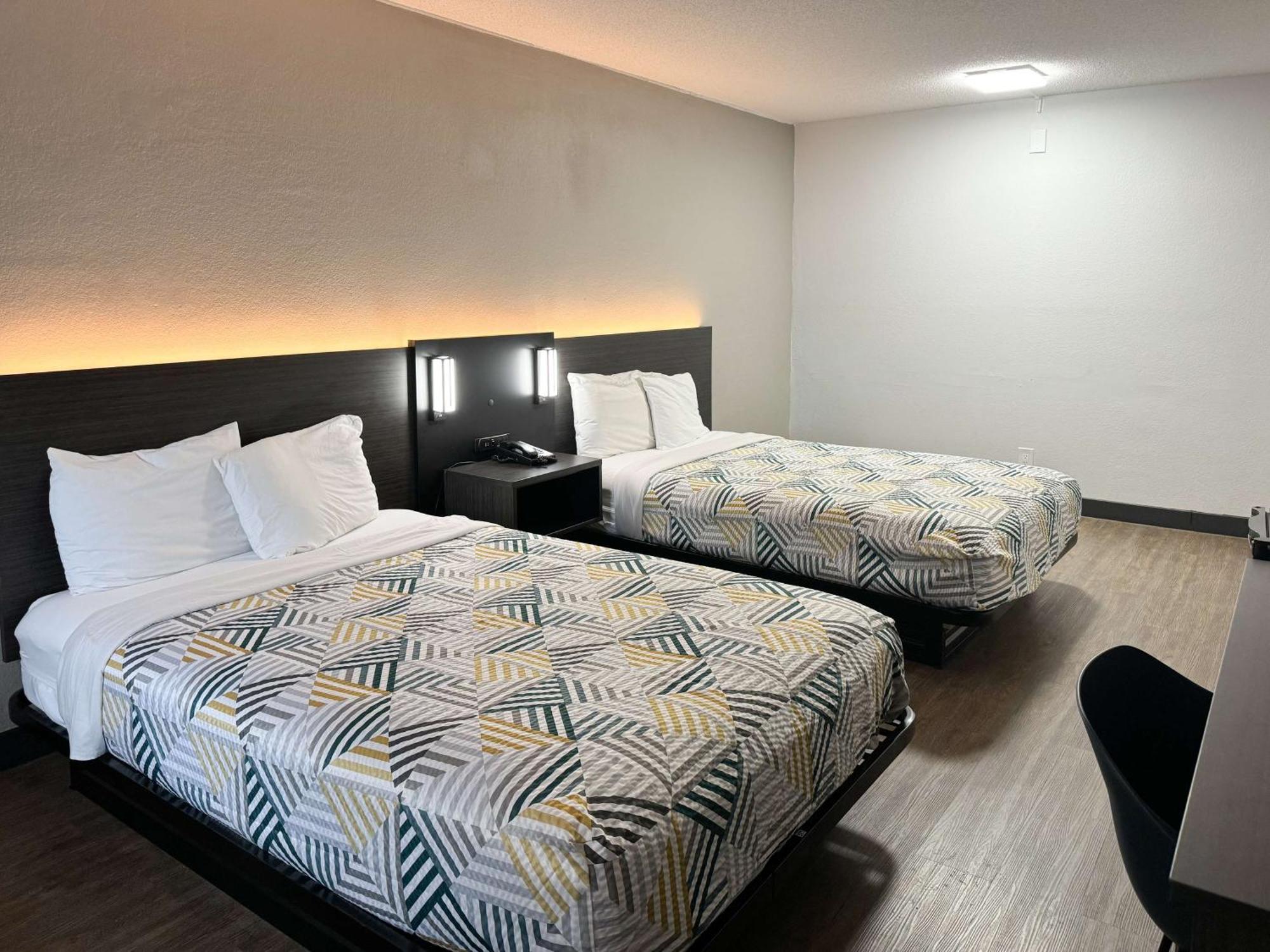 Motel 6 Huntsville Al University Dr. Extérieur photo