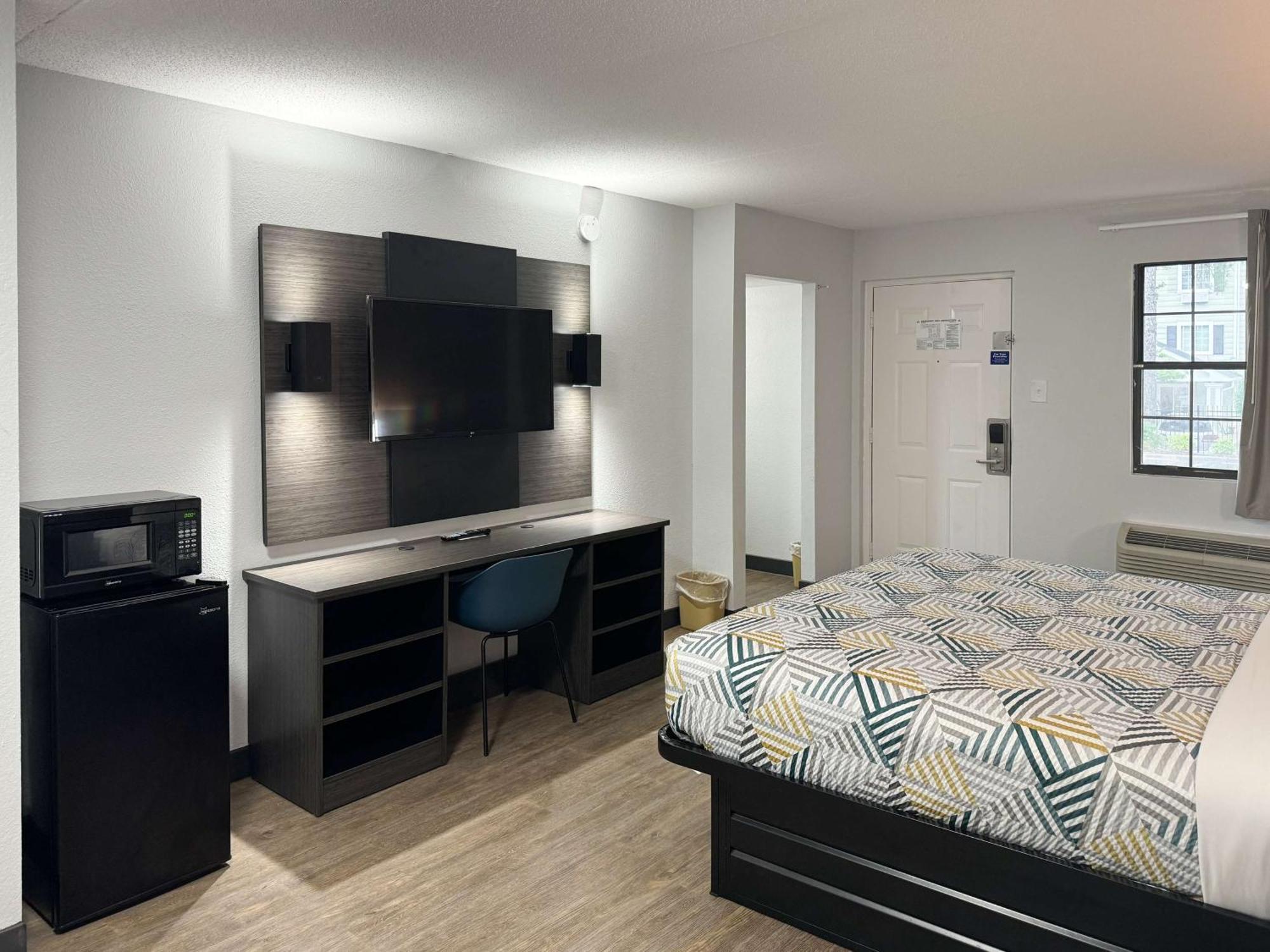 Motel 6 Huntsville Al University Dr. Extérieur photo